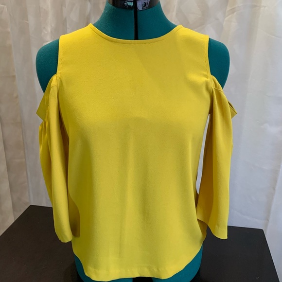 ANN TAYLOR Cold Off the Shoulder Blouse Bell Sleeve Top Yellow Mustard Size SP - Picture 6 of 11